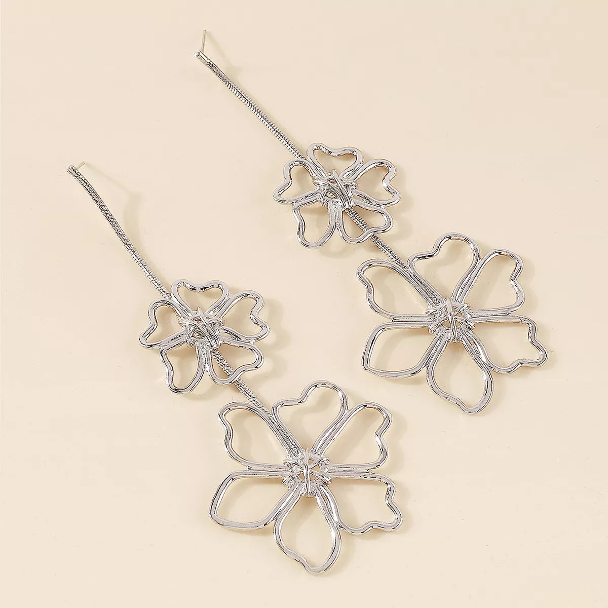 Alloy Flower Dangle Earrings