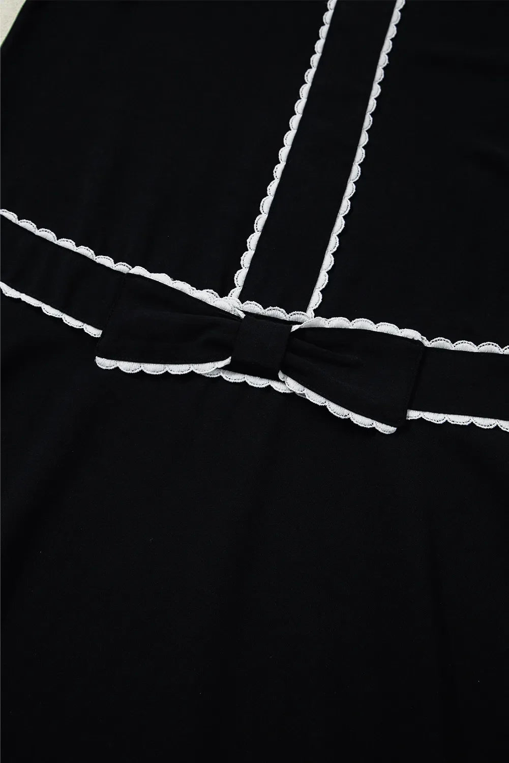 Contrast Scallop Trim Bow Detail Short Sleeve Shift Dress