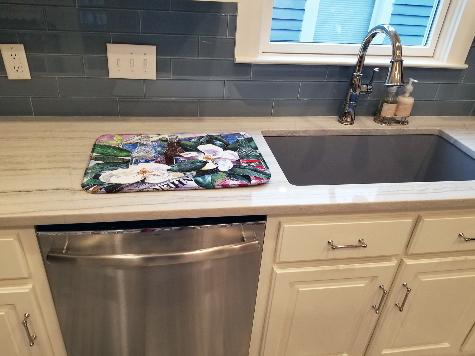 Barq's and Magnolia Dish Drying Mat Absorbent Dish Drying Mat Pad for Kitchen Counter Dish Drainer Mat for Countertop, 14 x 21", Multicolor