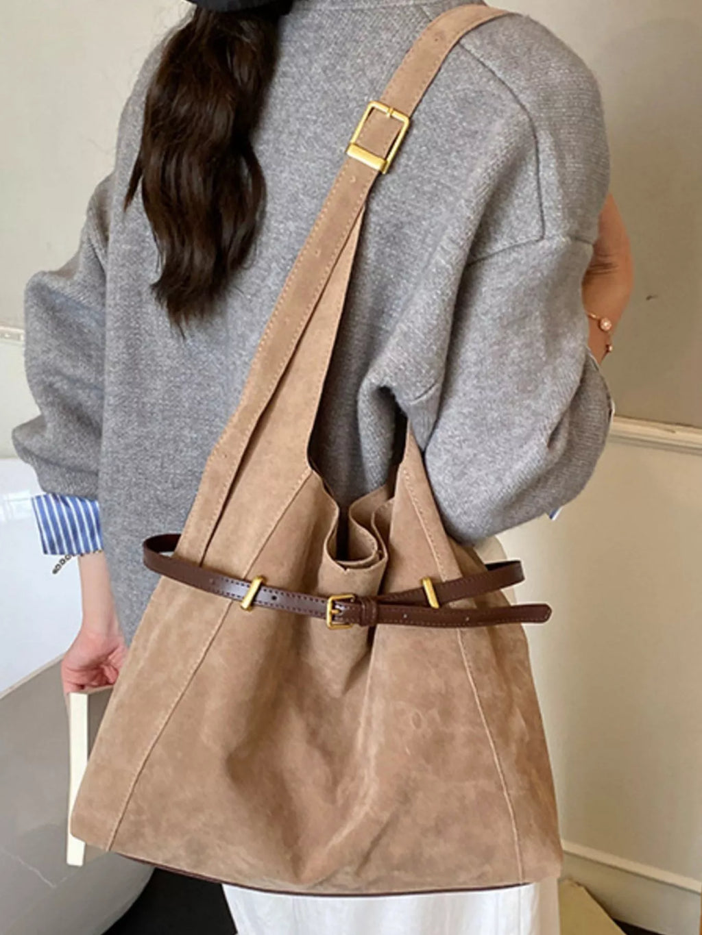 Buckle Adjustable Strap Shoulder Bag