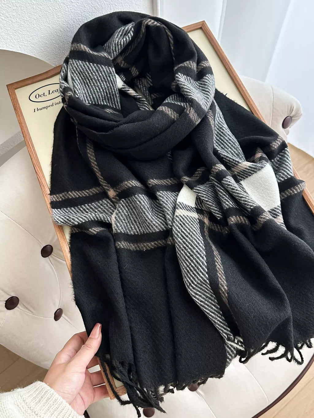 Classic Plaid Pattern Tassel Winter Scarf