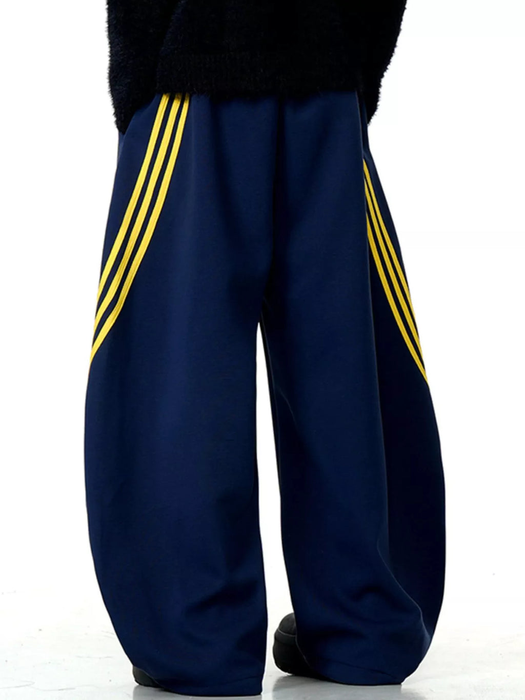 Men's Wide-Leg Striped Pants