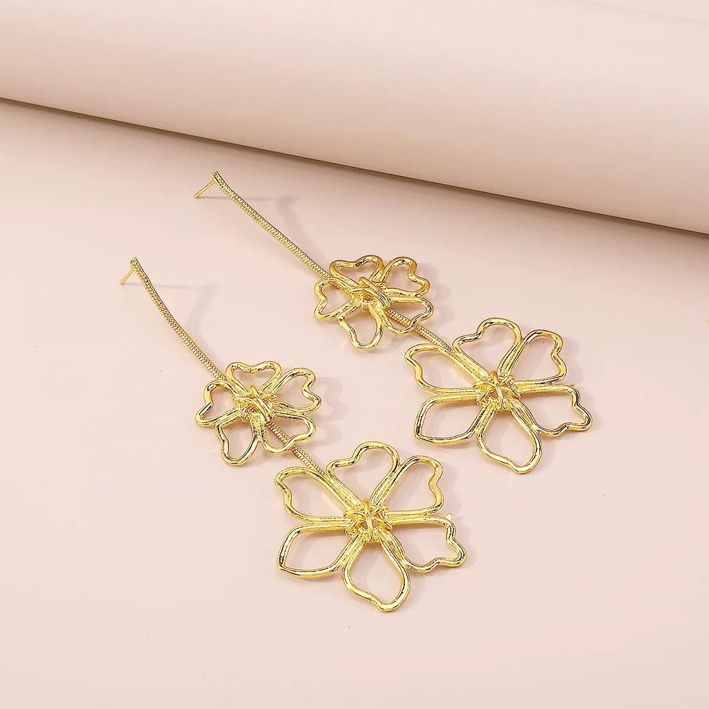 Alloy Flower Dangle Earrings