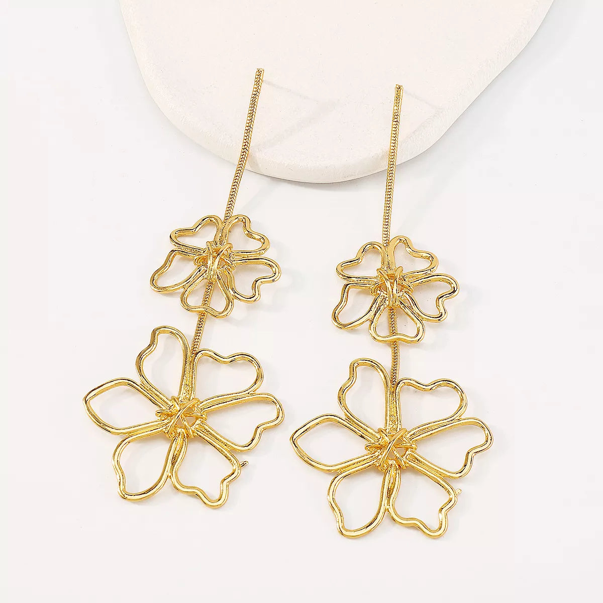 Alloy Flower Dangle Earrings