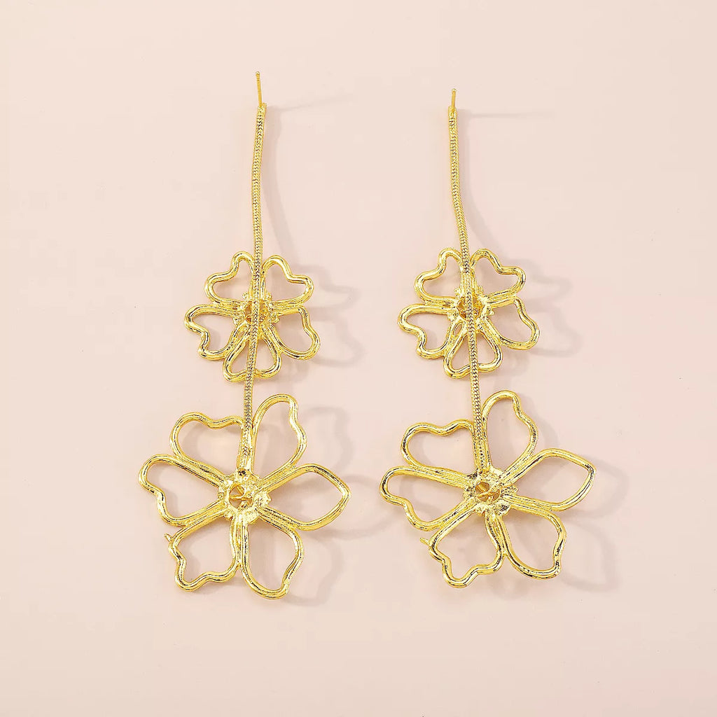 Alloy Flower Dangle Earrings