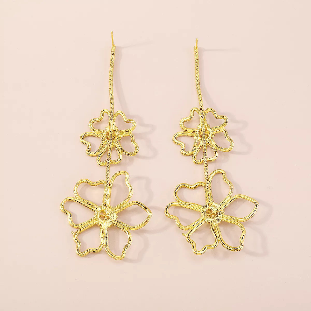 Alloy Flower Dangle Earrings
