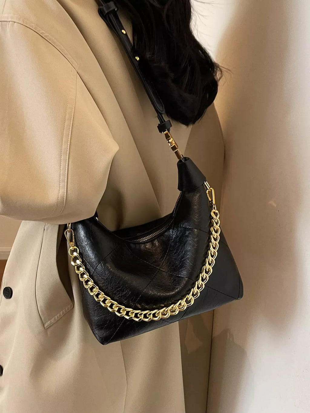 Chain Decor Leather Bag