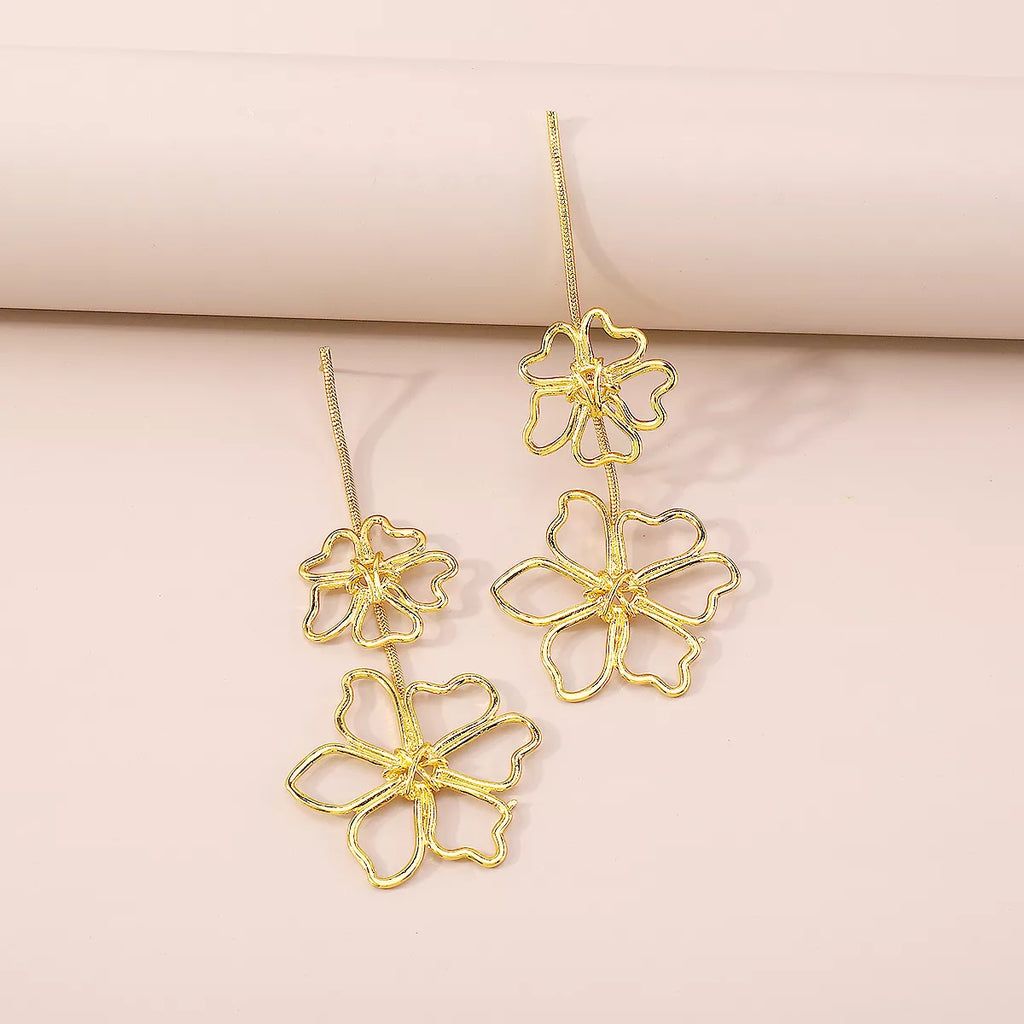 Alloy Flower Dangle Earrings