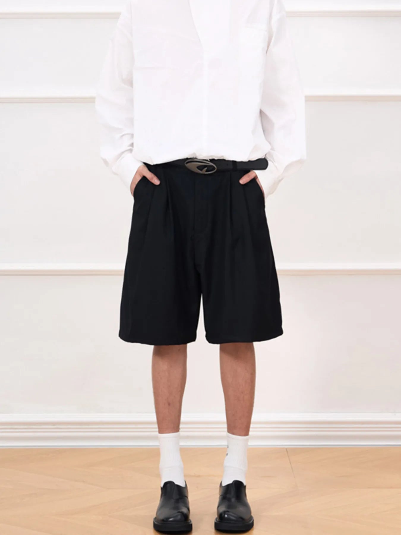 Men's Relaxed Fit Pleated Shorts