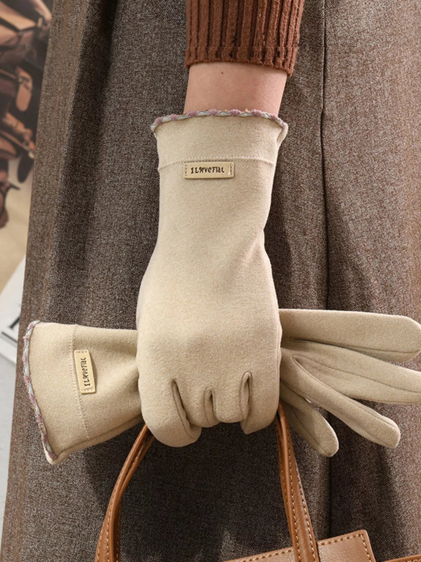 Lightweight Touchscreen Gloves