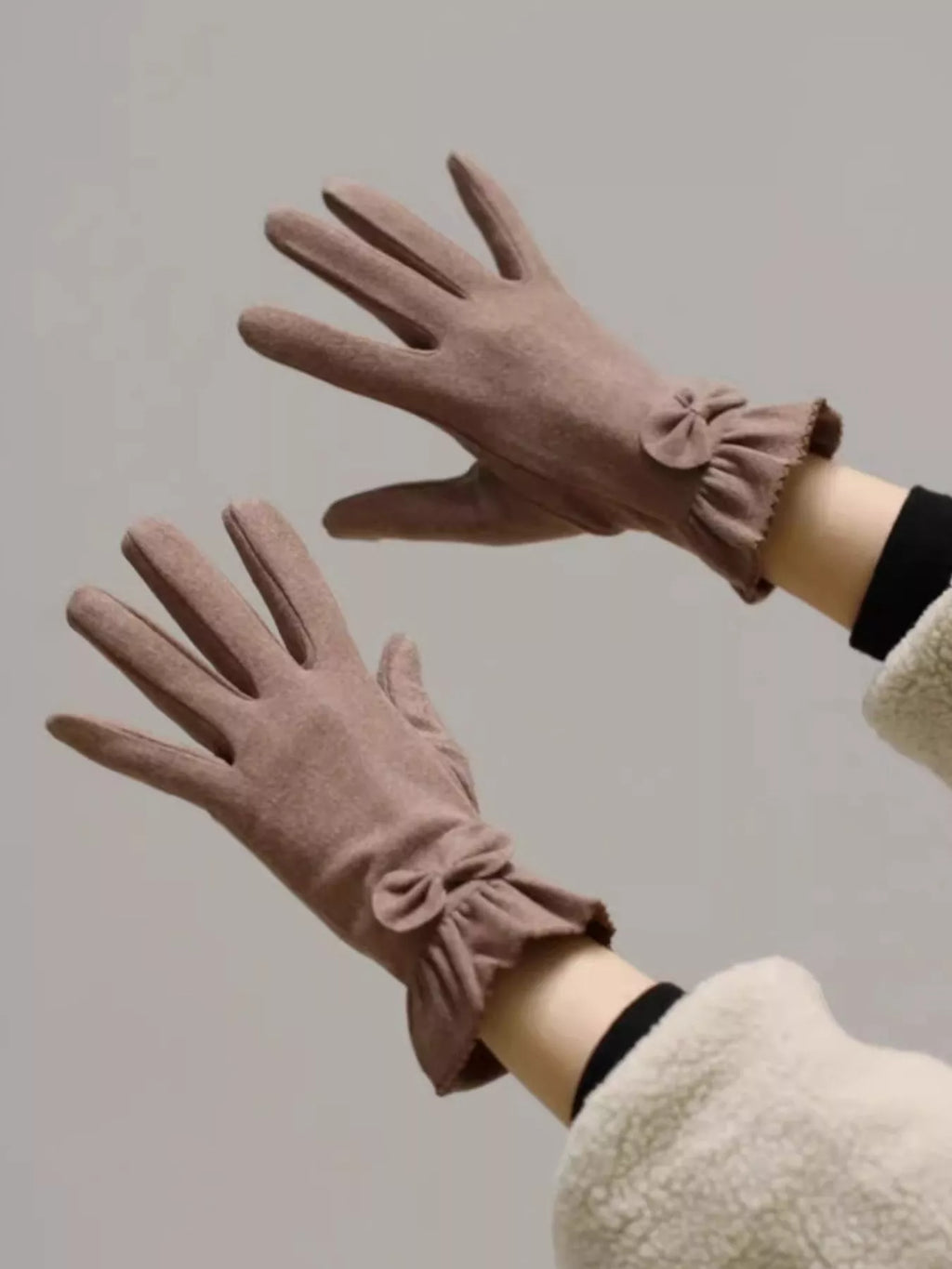 Ruffled Cuff Bow Gloves