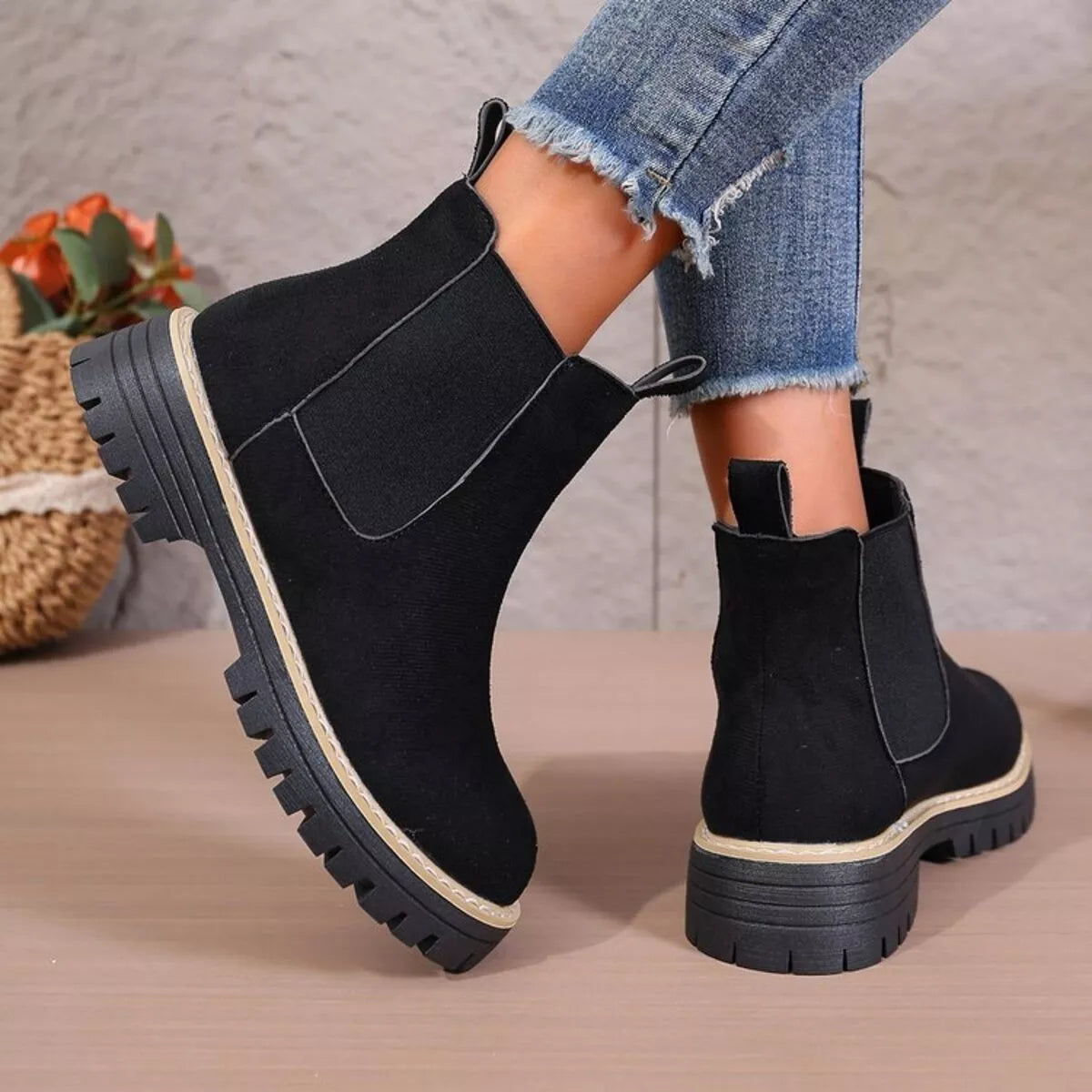 Round Toe Platform Boots