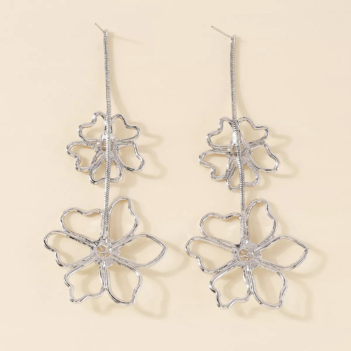 Alloy Flower Dangle Earrings