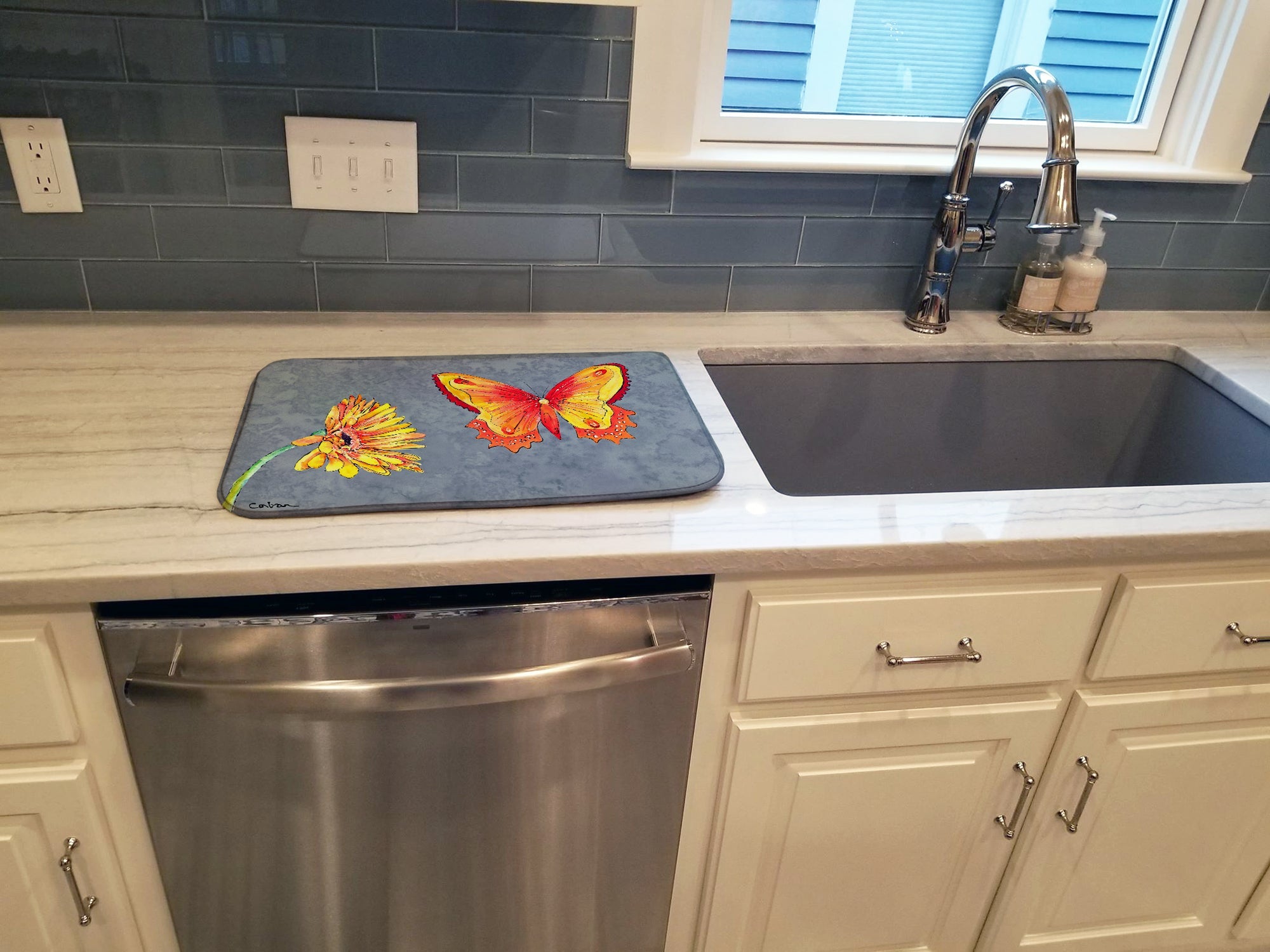 Gerber Daisy and Buttefly Dish Drying Mat Absorbent Dish Drying Mat Pad for Kitchen Counter Dish Drainer Mat for Countertop, 14 x 21", Multicolor