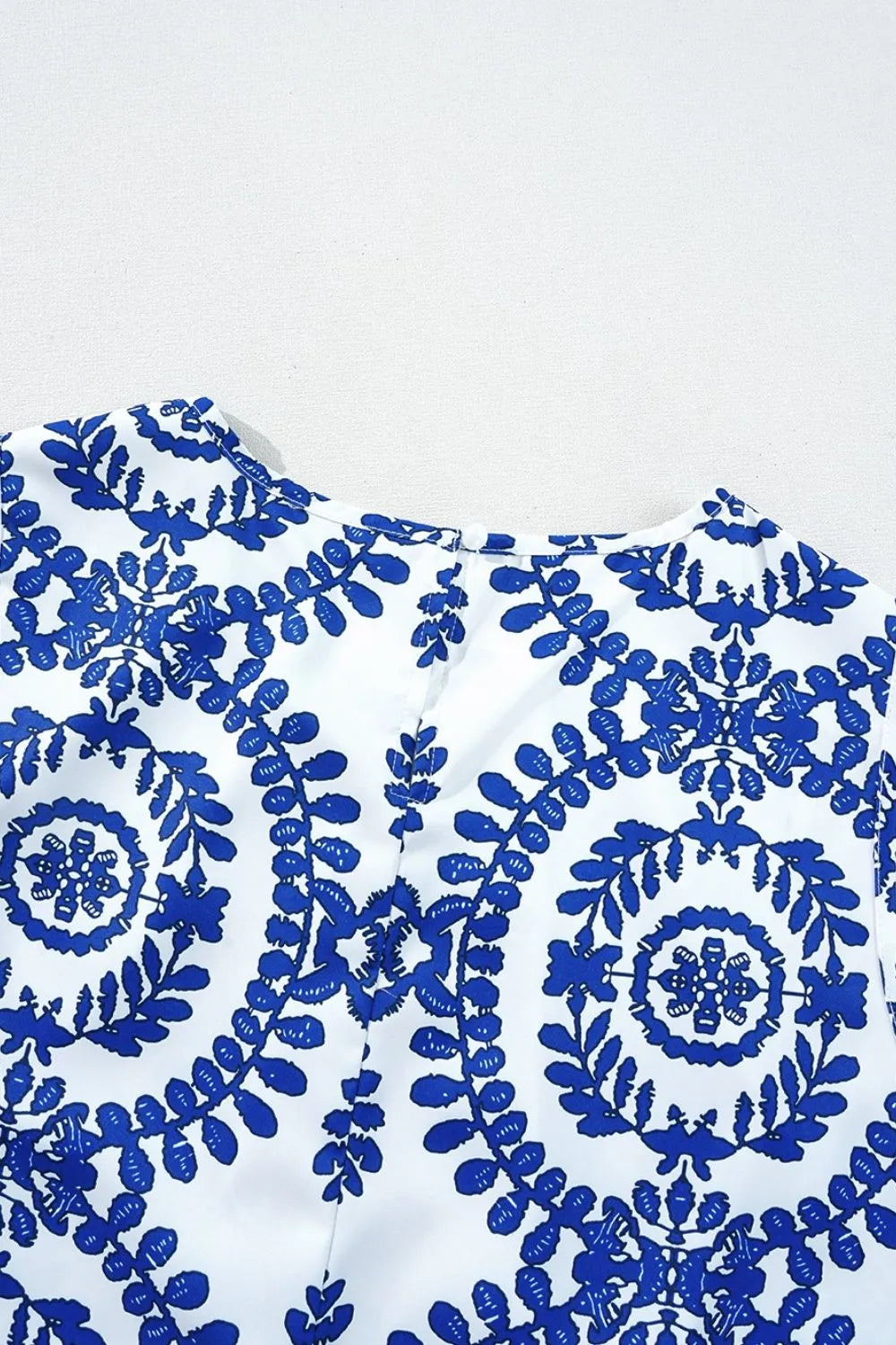 Printed Crew Neck Sleeveless Top