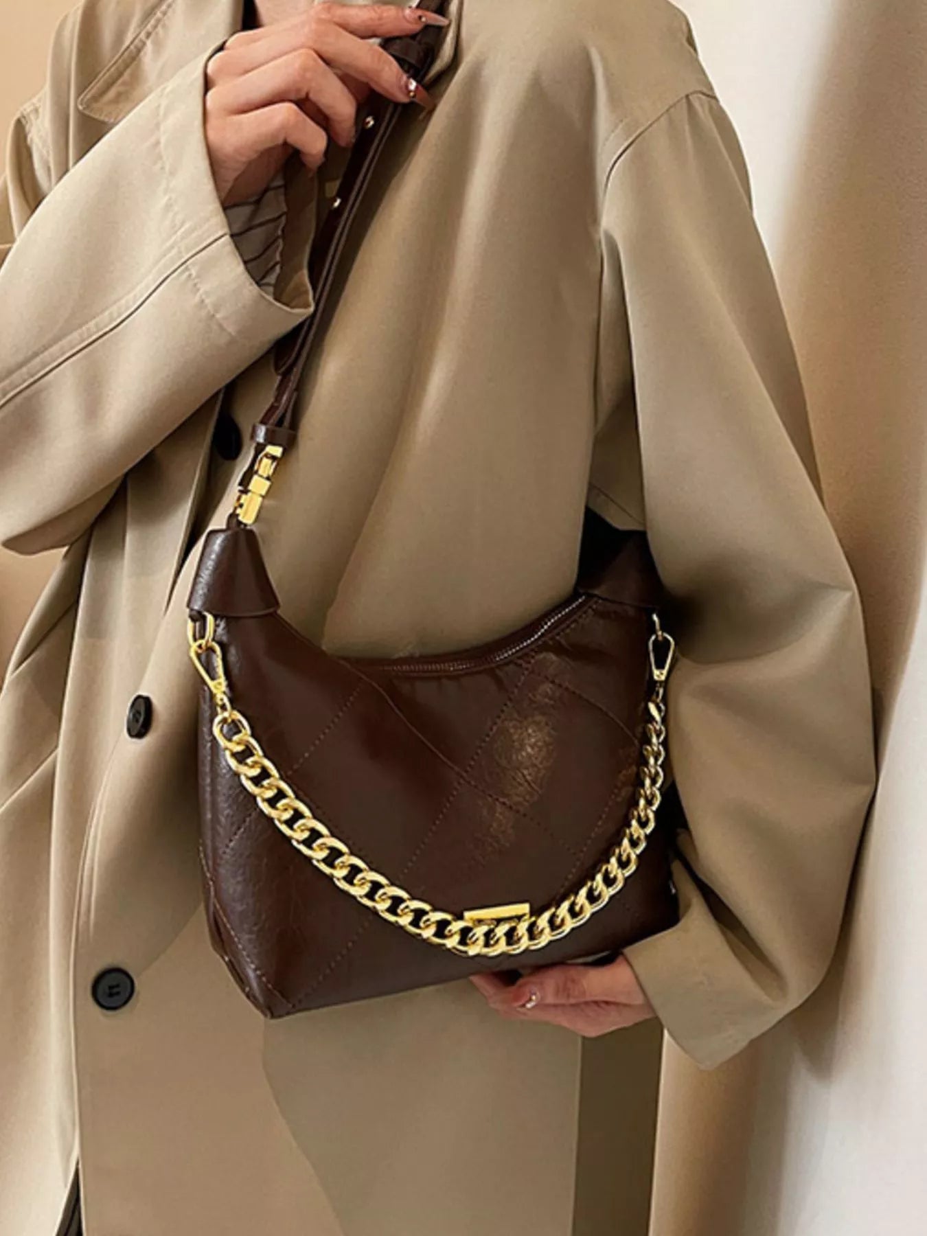Chain Decor Leather Bag