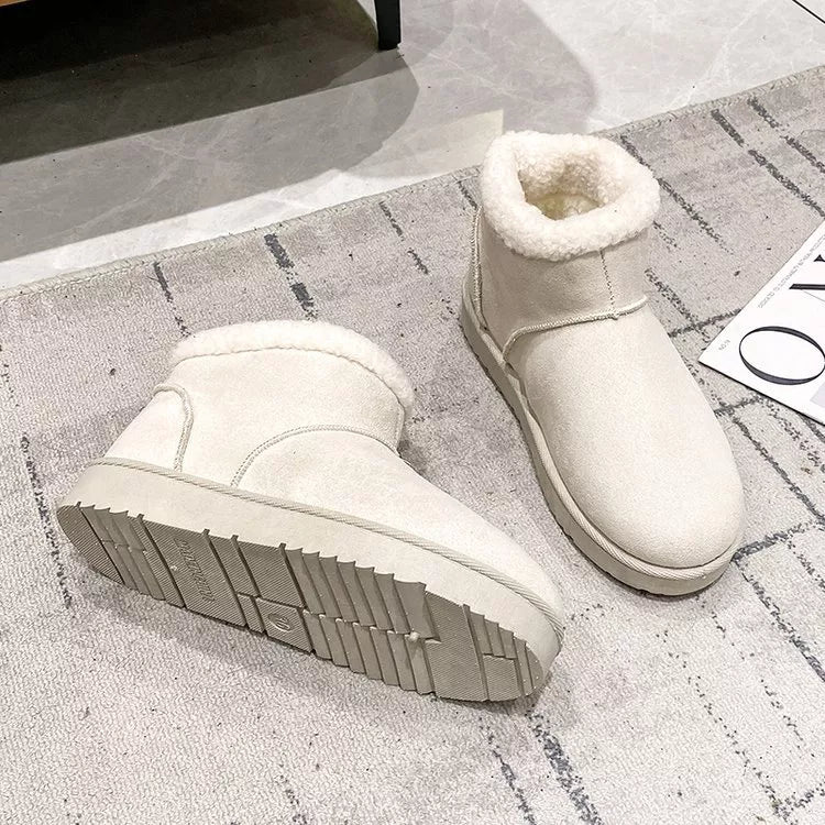 Round Toe Platform Boots