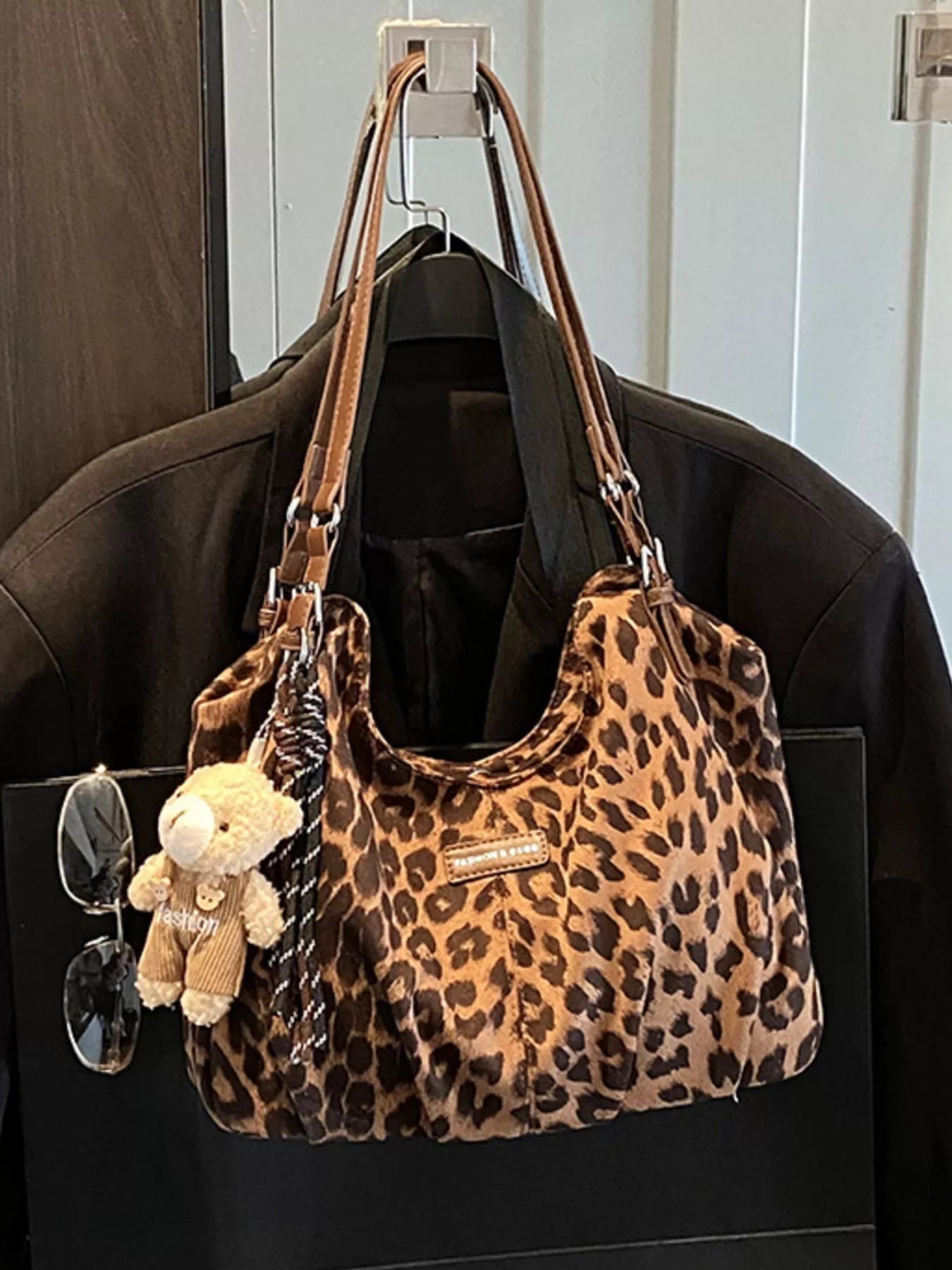 Leopard Adjustable Strap Shoulder Bag