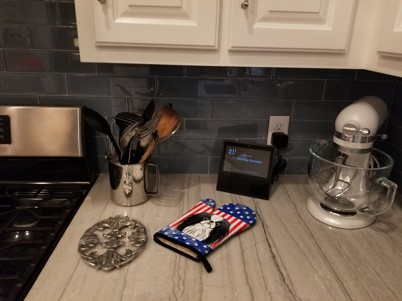 American Flag and Japanese Chin Oven Mitt Heat Resistant Thick Oven Mitt for Hot Pans and Oven, Kitchen Mitt Protect Hands, Cooking Baking Glove