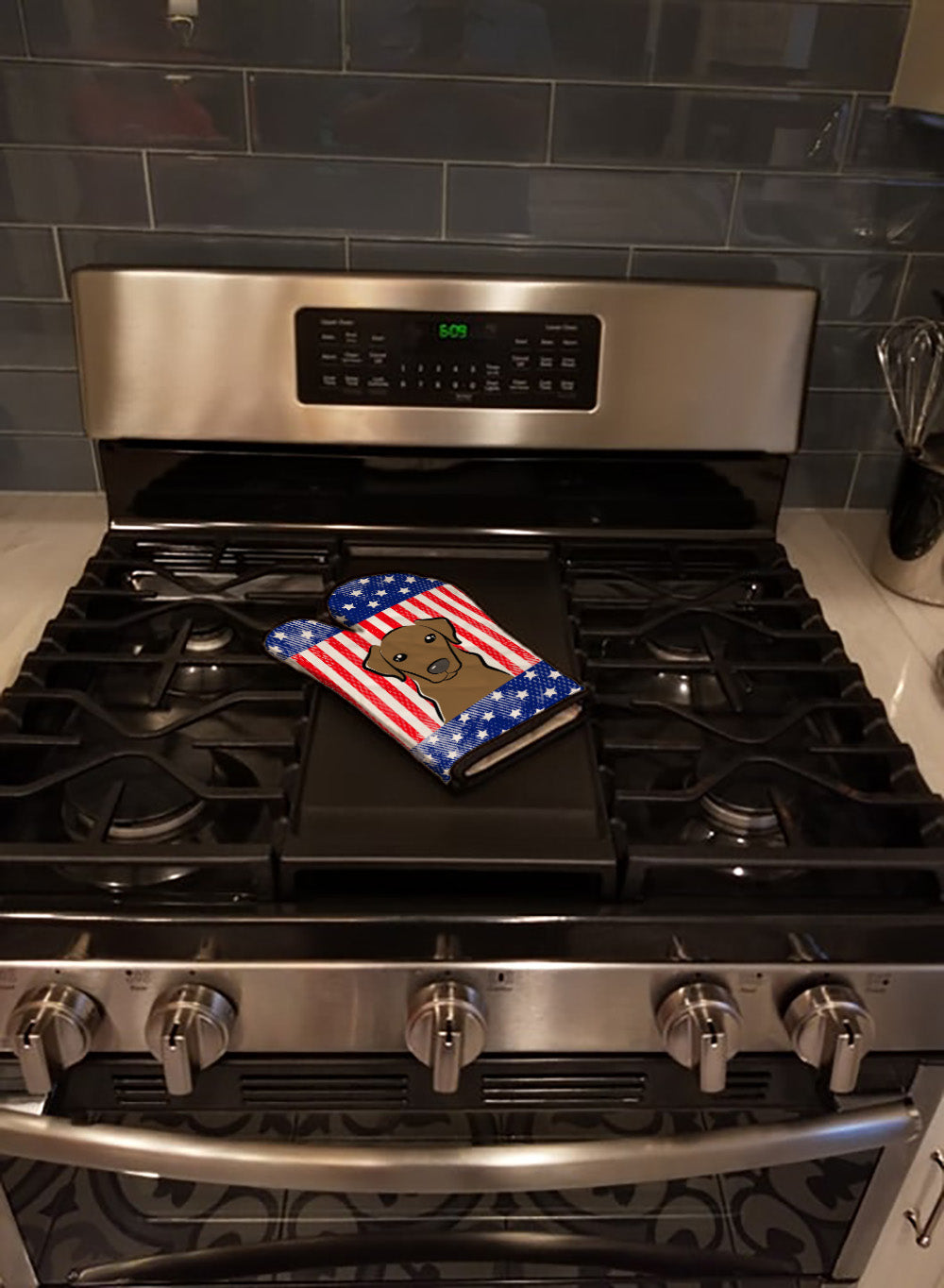 American Flag and Chocolate Labrador Oven Mitt Heat Resistant Thick Oven Mitt for Hot Pans and Oven, Kitchen Mitt Protect Hands, Cooking Baking Glove