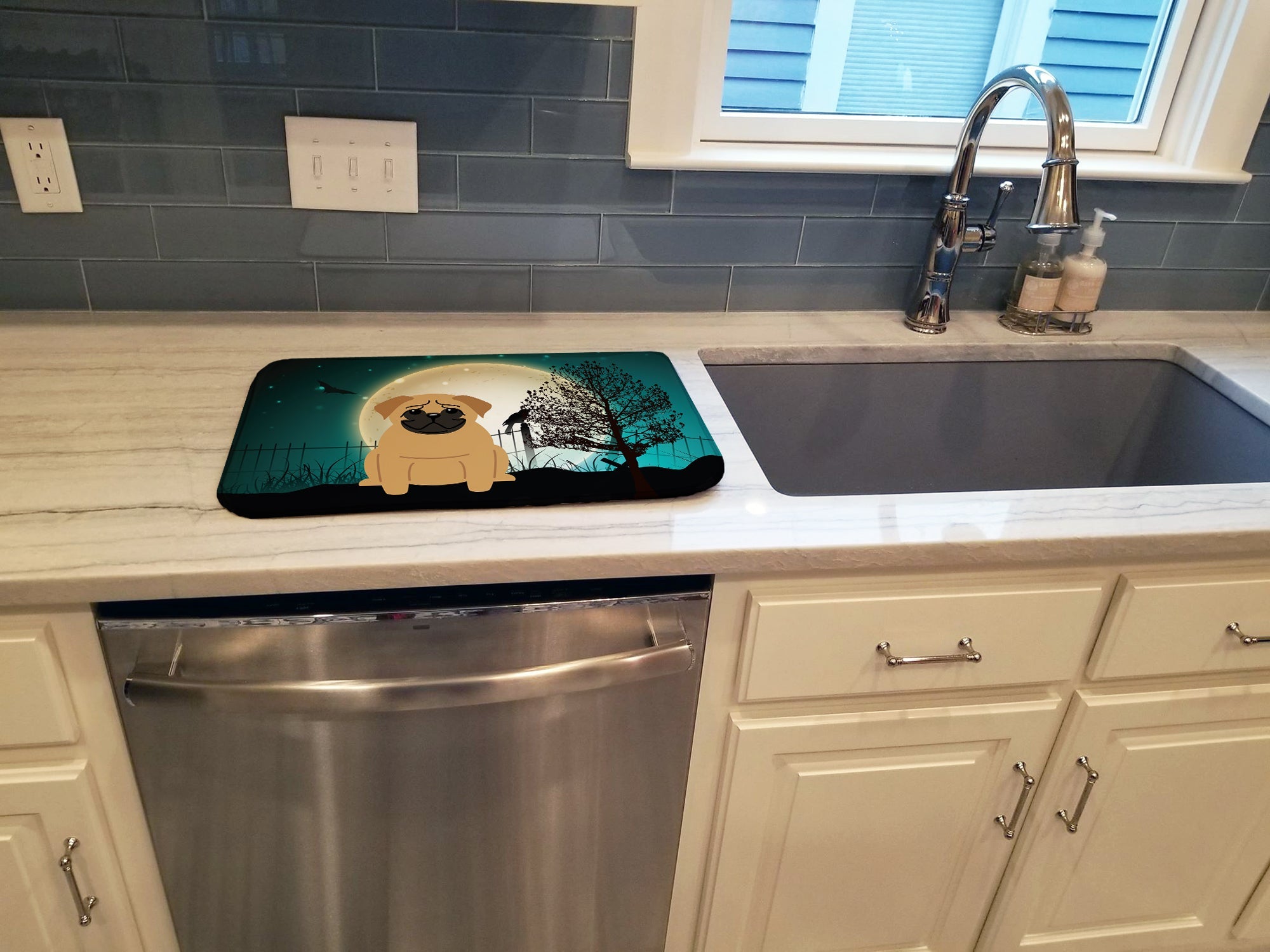 Halloween Scary Pug Brown Dish Drying Mat Absorbent Dish Drying Mat Pad for Kitchen Counter Dish Drainer Mat for Countertop, 14 x 21", Multicolor