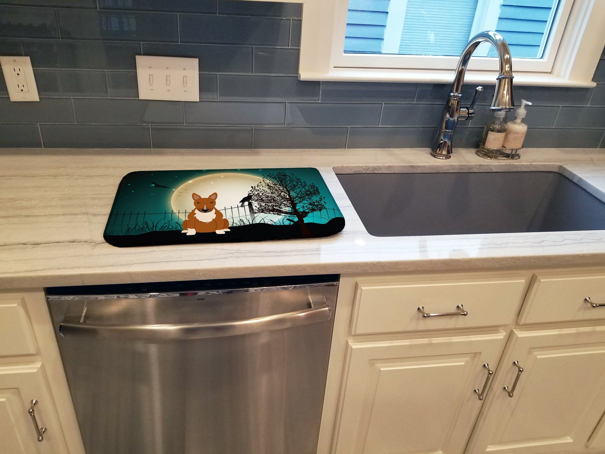 Halloween Scary Bull Terrier Red Dish Drying Mat Absorbent Dish Drying Mat Pad for Kitchen Counter Dish Drainer Mat for Countertop, 14 x 21", Multicolor