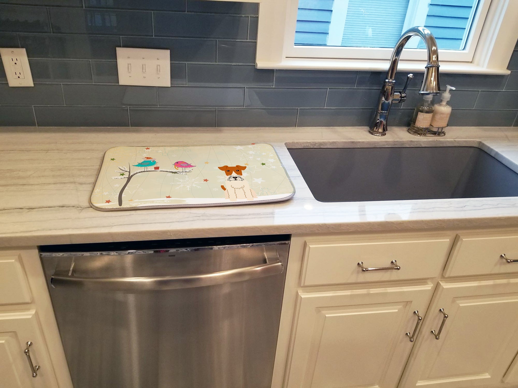 Christmas Presents between Friends Fox Terrier - Wire Dish Drying Mat Absorbent Dish Drying Mat Pad for Kitchen Counter Dish Drainer Mat for Countertop, 14 x 21", Multicolor