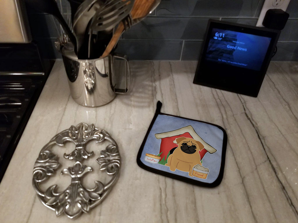 Dog House Collection Pug Brown Pot Holder Set of 2 Heat Resistant Quilted Hot Pads 7.5 x 7.5 Inch, Insulated Kitchen Trivets for Cooking & Baking