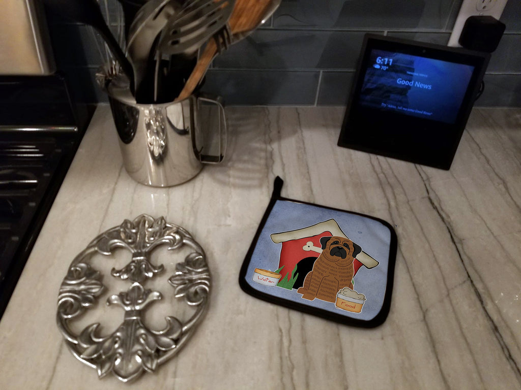 Dog House Collection Mastiff Brindle Pot Holder Set of 2 Heat Resistant Quilted Hot Pads 7.5 x 7.5 Inch, Insulated Kitchen Trivets for Cooking & Baking