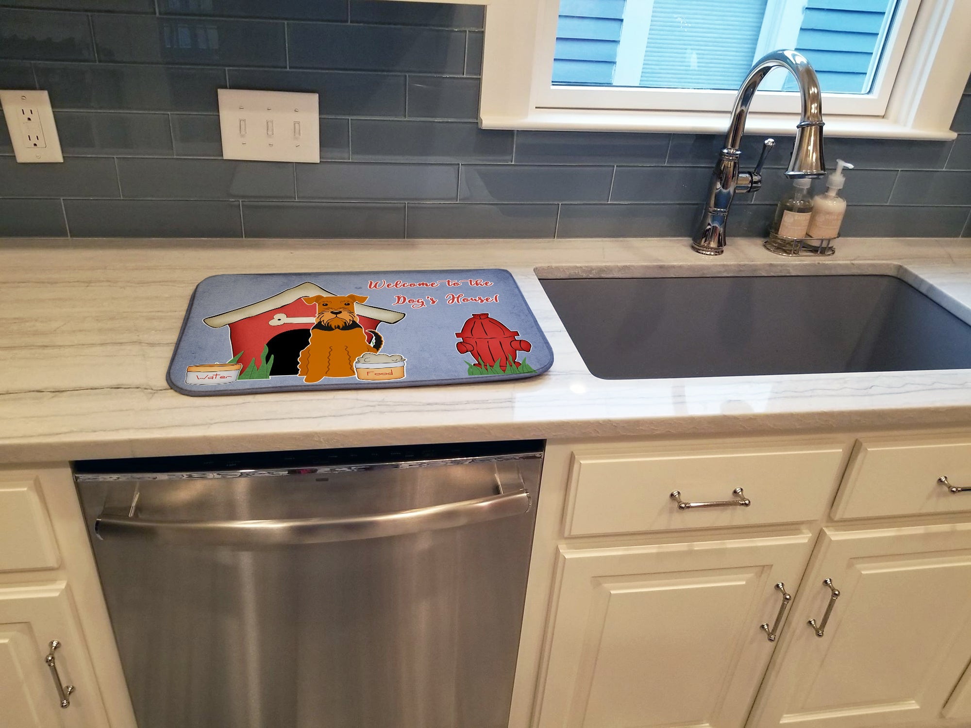 Dog House Collection Airedale Dish Drying Mat Absorbent Dish Drying Mat Pad for Kitchen Counter Dish Drainer Mat for Countertop, 14 x 21", Multicolor