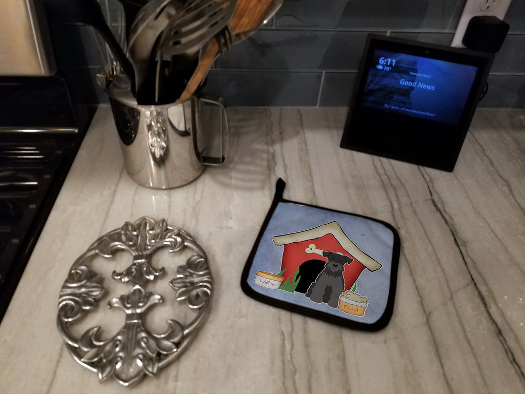 Dog House Collection Miniature Schnauzer Black Pot Holder Set of 2 Heat Resistant Quilted Hot Pads 7.5 x 7.5 Inch, Insulated Kitchen Trivets for Cooking & Baking