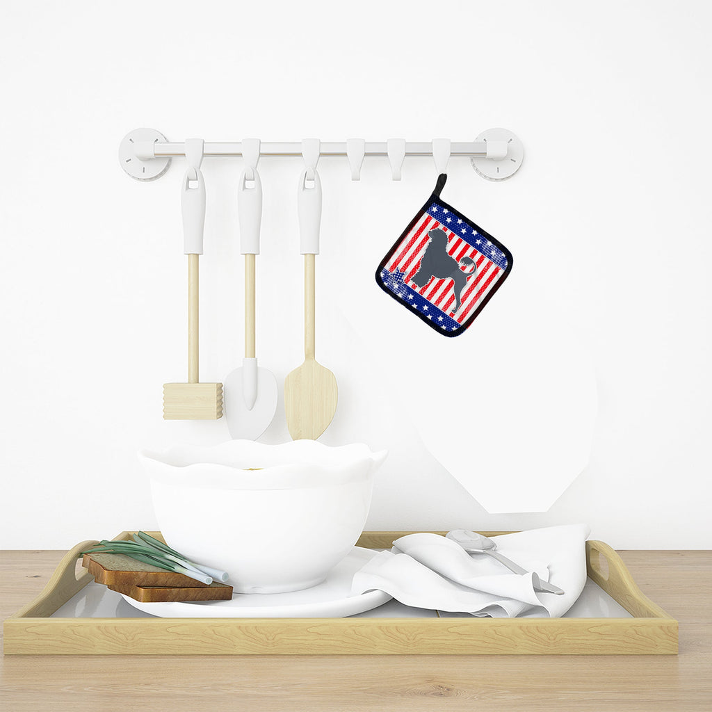 USA Patriotic Portuguese Water Dog Pot Holder Set of 2 Heat Resistant Quilted Hot Pads 7.5 x 7.5 Inch, Insulated Kitchen Trivets for Cooking & Baking