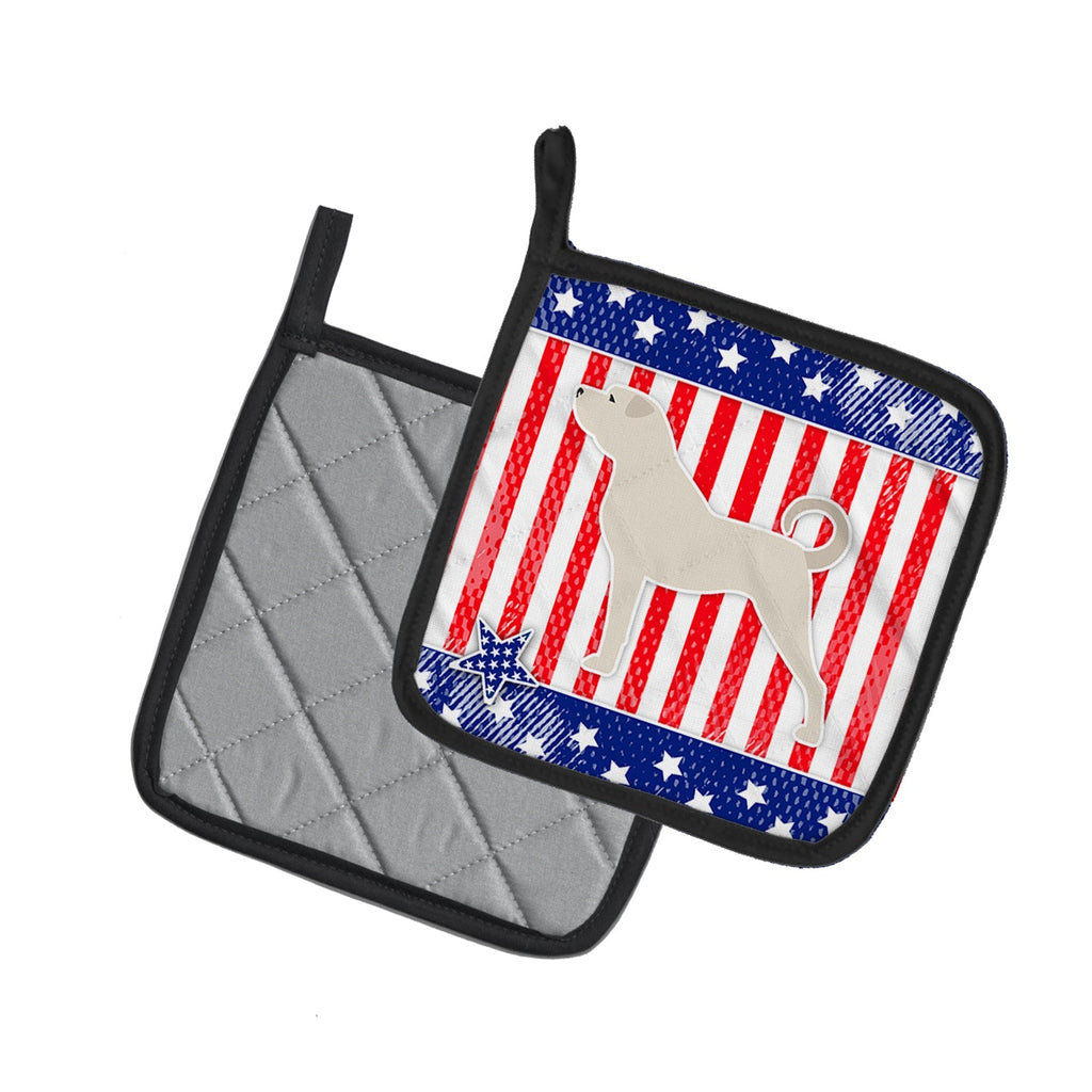 USA Patriotic Anatolian Shepherd Pot Holder Set of 2 Heat Resistant Quilted Hot Pads 7.5 x 7.5 Inch, Insulated Kitchen Trivets for Cooking & Baking