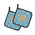 Winter Snowflake Yellow Labrador Retriever Pot Holder Set of 2 Heat Resistant Quilted Hot Pads 7.5 x 7.5 Inch, Insulated Kitchen Trivets for Cooking & Baking