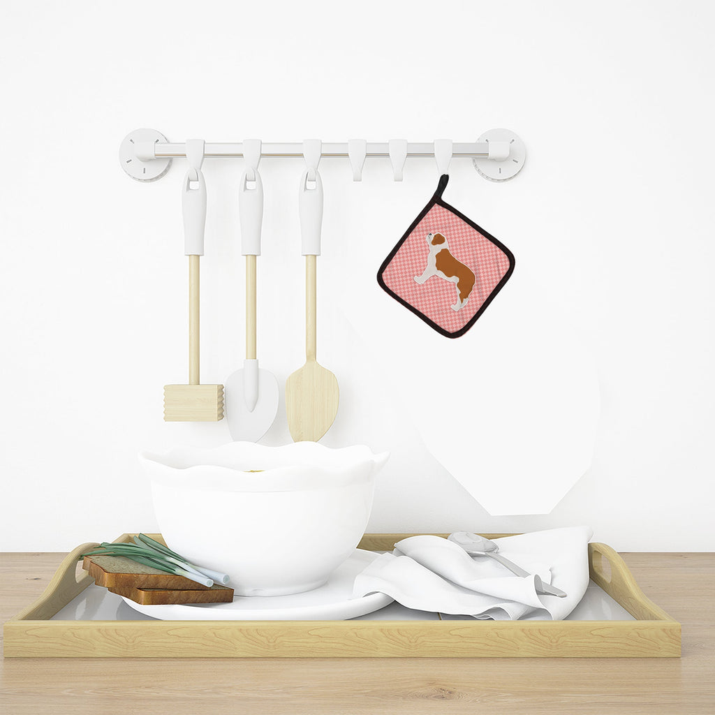 Saint Bernard Checkerboard Pink Pot Holder Set of 2 Heat Resistant Quilted Hot Pads 7.5 x 7.5 Inch, Insulated Kitchen Trivets for Cooking & Baking