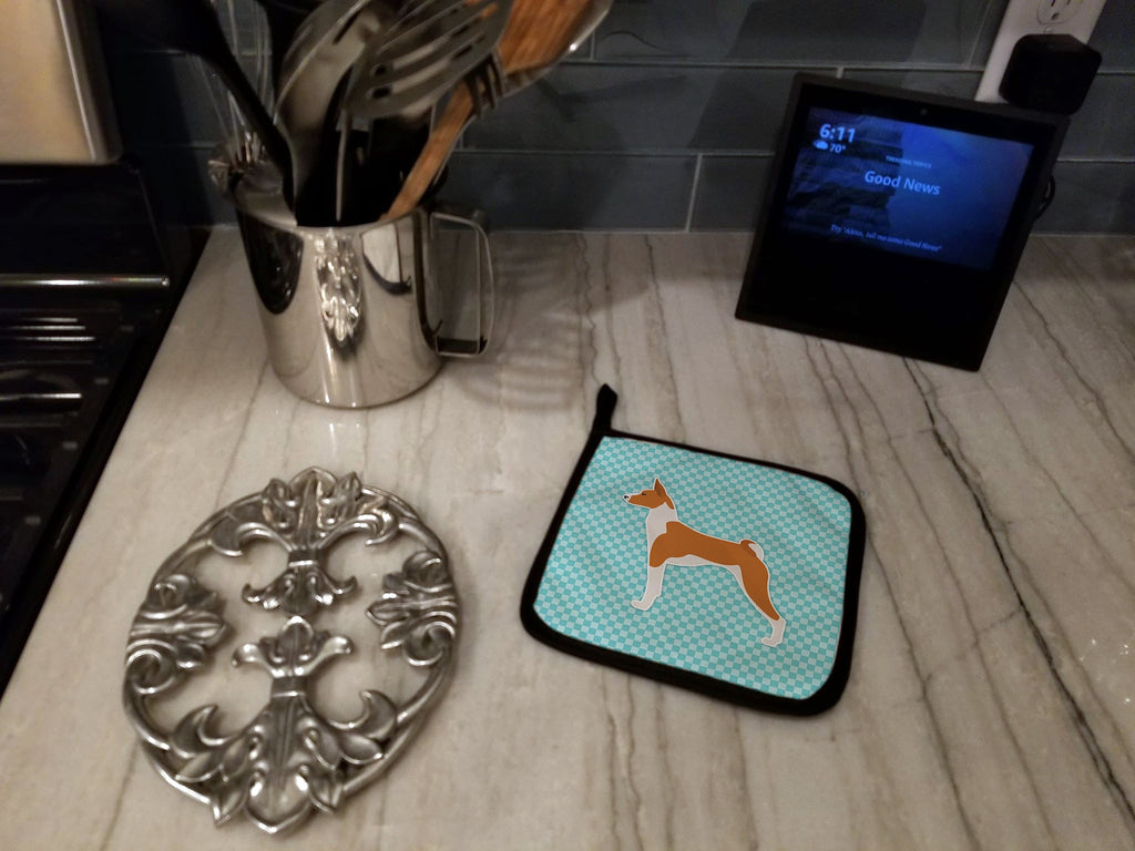 Basenji Checkerboard Blue Pot Holder Set of 2 Heat Resistant Quilted Hot Pads 7.5 x 7.5 Inch, Insulated Kitchen Trivets for Cooking & Baking