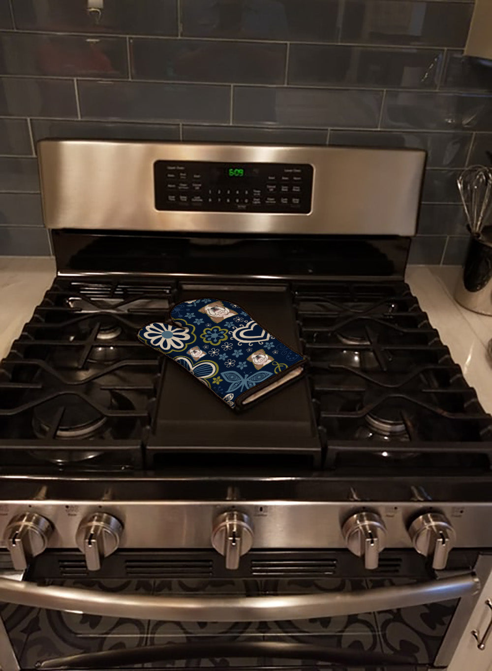 Blue Flowers English Bulldog  Oven Mitt Heat Resistant Thick Oven Mitt for Hot Pans and Oven, Kitchen Mitt Protect Hands, Cooking Baking Glove