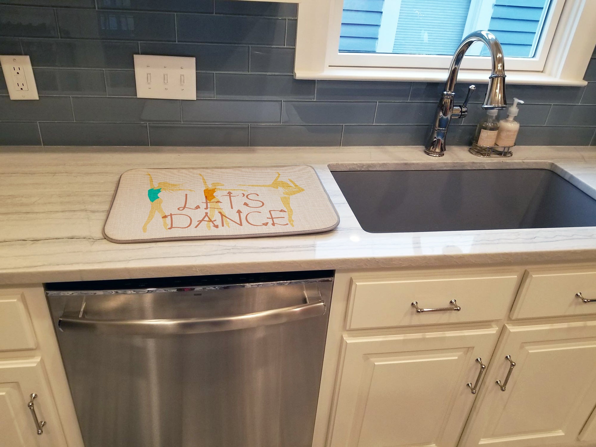 Let's Dance Linen Light Dish Drying Mat Absorbent Dish Drying Mat Pad for Kitchen Counter Dish Drainer Mat for Countertop, 14 x 21", Multicolor