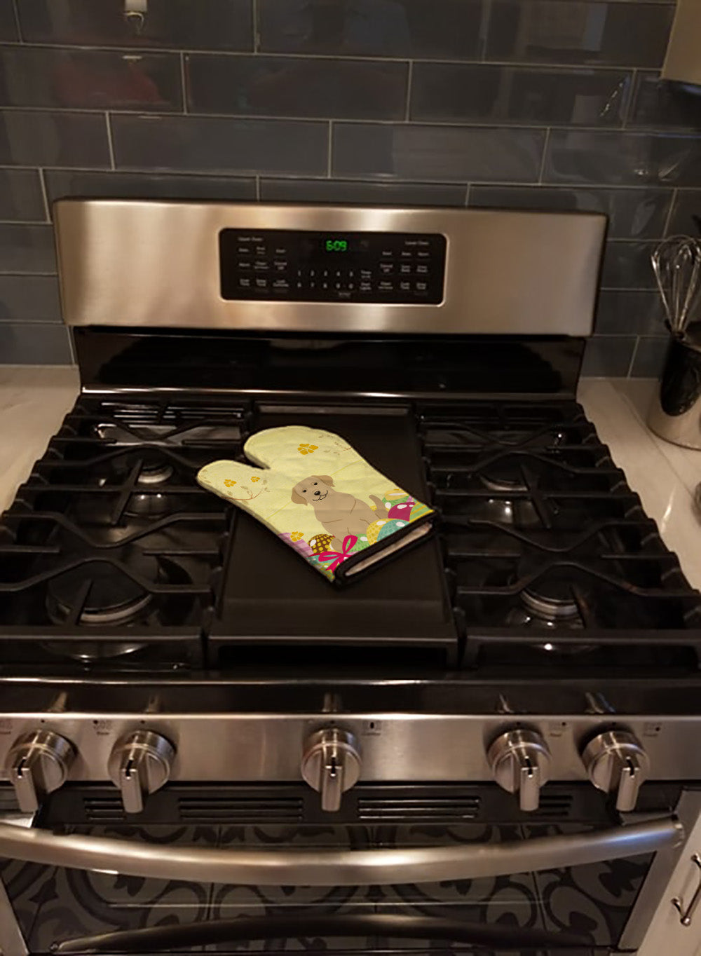 Easter Eggs Yellow Labrador Oven Mitt Heat Resistant Thick Oven Mitt for Hot Pans and Oven, Kitchen Mitt Protect Hands, Cooking Baking Glove