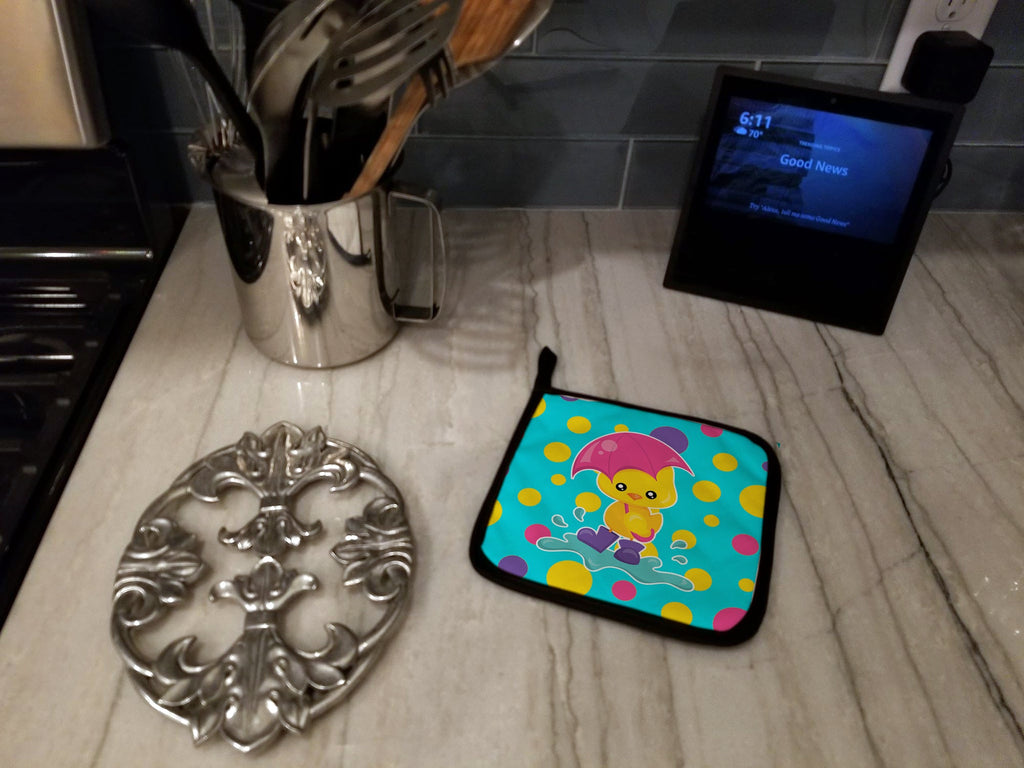 Duck in the Rain on Polkadots Pot Holder Set of 2 Heat Resistant Quilted Hot Pads 7.5 x 7.5 Inch, Insulated Kitchen Trivets for Cooking & Baking
