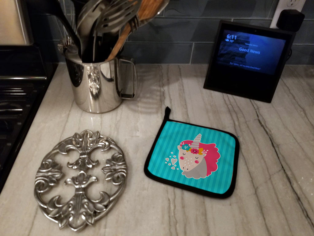 Unicorn Blue Stripes Pot Holder Set of 2 Heat Resistant Quilted Hot Pads 7.5 x 7.5 Inch, Insulated Kitchen Trivets for Cooking & Baking