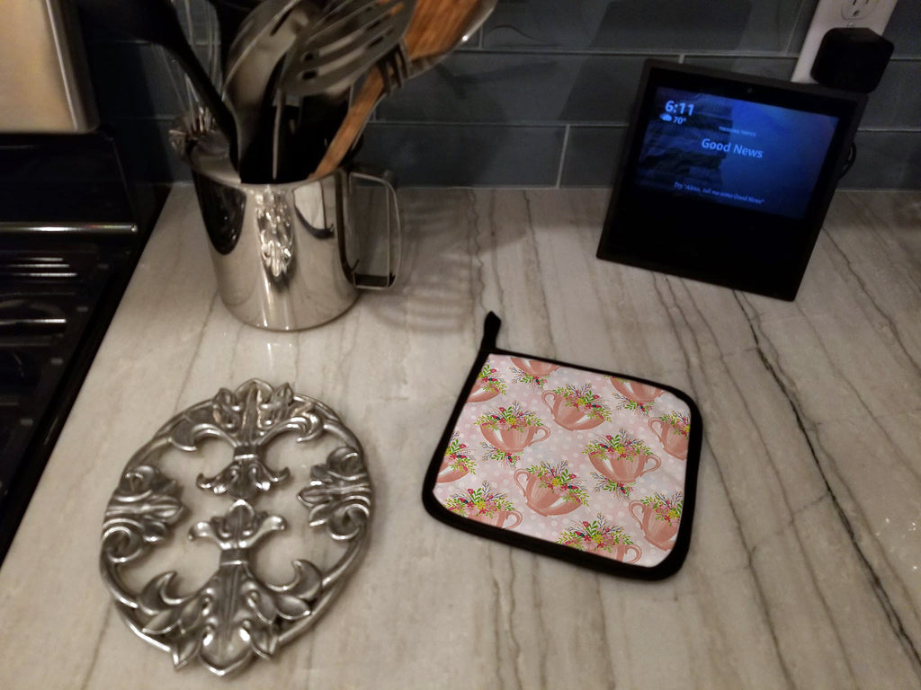 Tea Cup and Flowers Pink Pot Holder Set of 2 Heat Resistant Quilted Hot Pads 7.5 x 7.5 Inch, Insulated Kitchen Trivets for Cooking & Baking