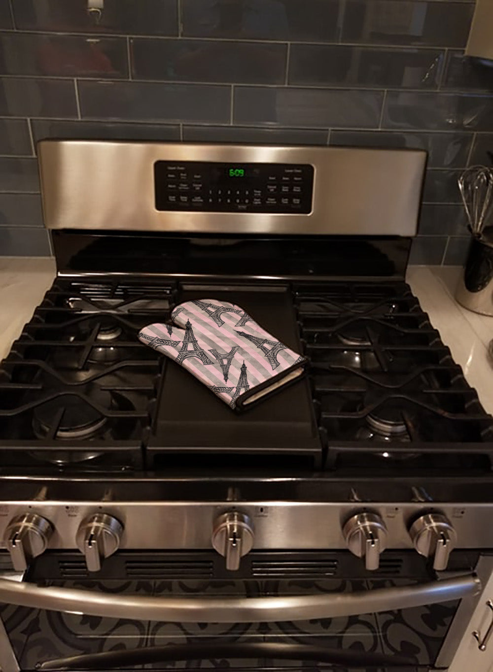 Watercolor Eiffel Tower and Stripes Oven Mitt Heat Resistant Thick Oven Mitt for Hot Pans and Oven, Kitchen Mitt Protect Hands, Cooking Baking Glove