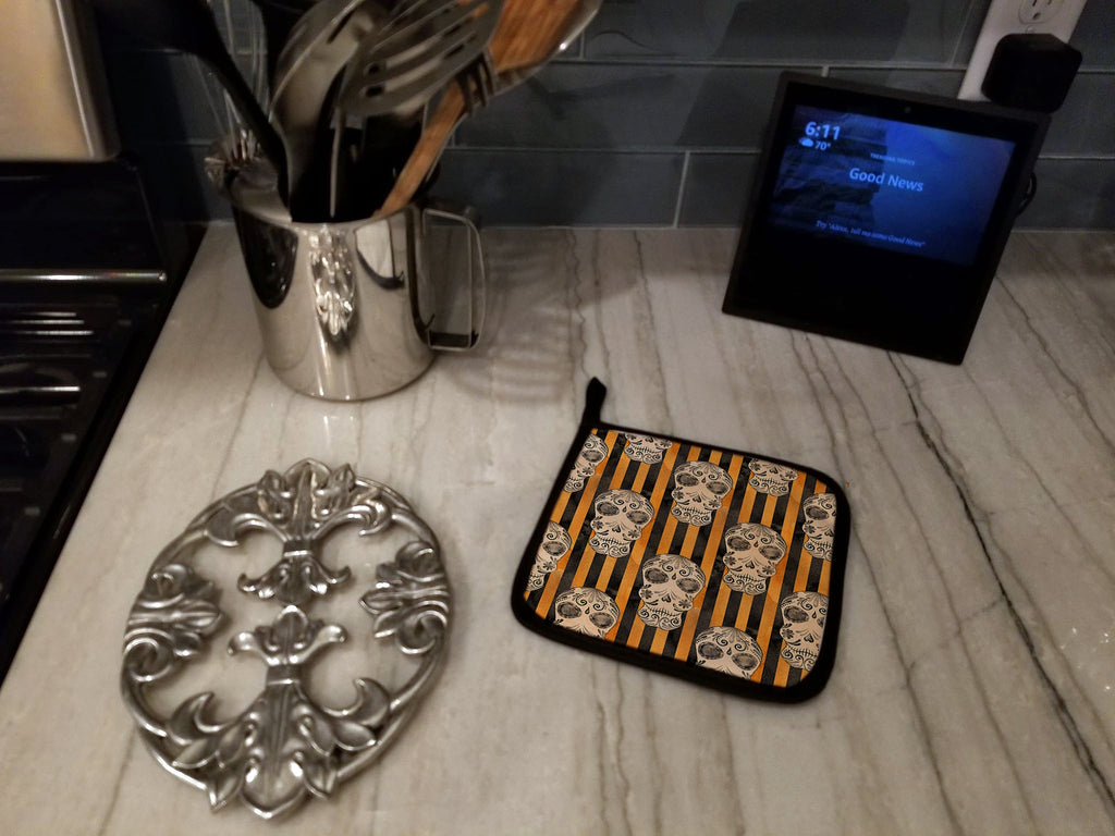 Watecolor Halloween Day of the Dead Head Pot Holder Set of 2 Heat Resistant Quilted Hot Pads 7.5 x 7.5 Inch, Insulated Kitchen Trivets for Cooking & Baking