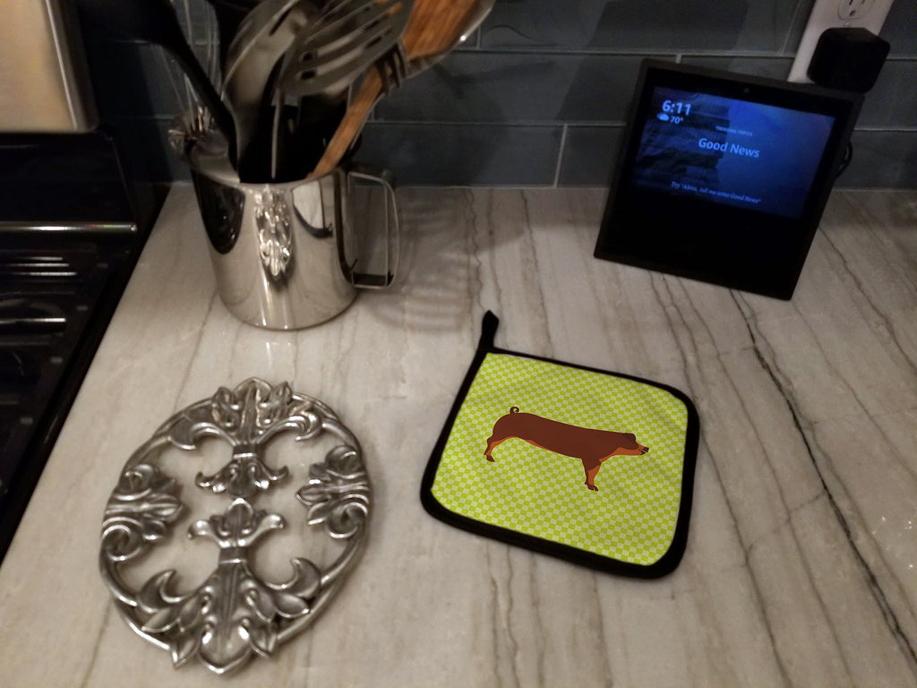 Duroc Pig Green Pot Holder Set of 2 Heat Resistant Quilted Hot Pads 7.5 x 7.5 Inch, Insulated Kitchen Trivets for Cooking & Baking