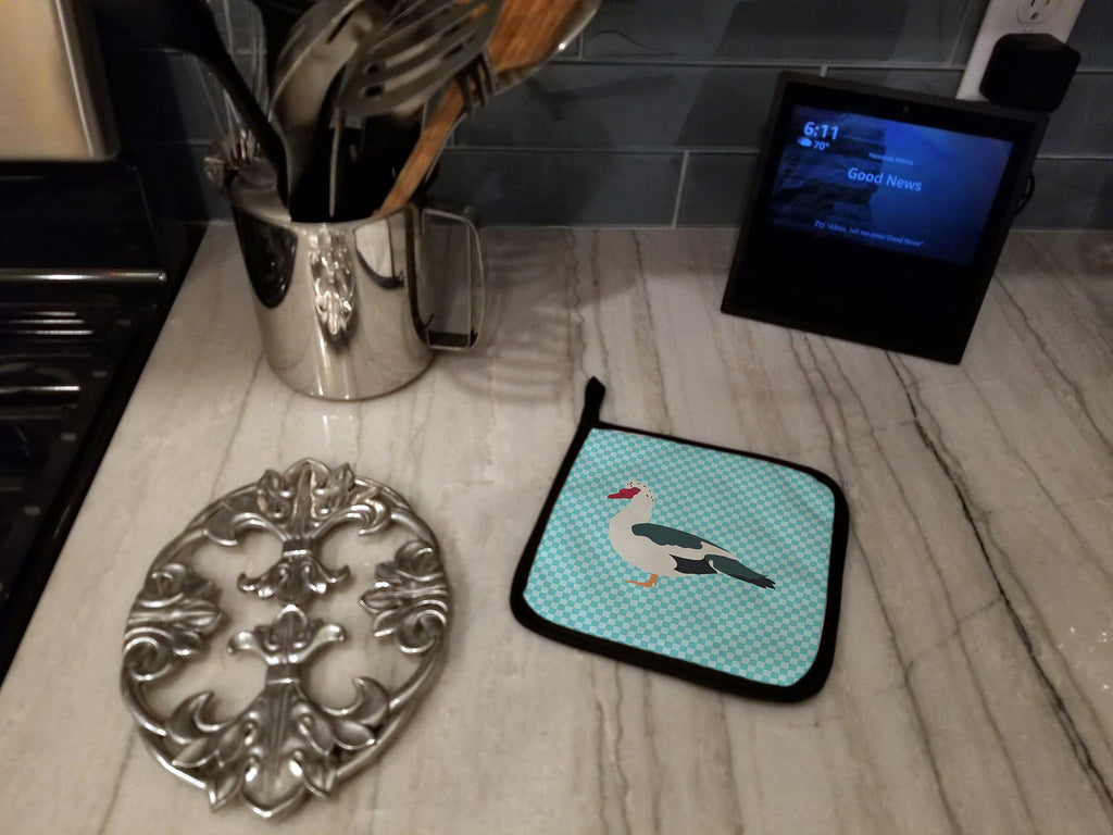 Muscovy Duck Blue Check Pot Holder Set of 2 Heat Resistant Quilted Hot Pads 7.5 x 7.5 Inch, Insulated Kitchen Trivets for Cooking & Baking