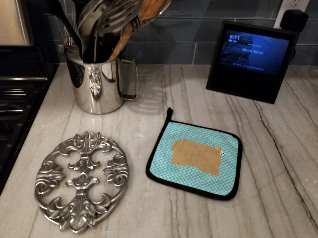 Lincoln Longwool Sheep Blue Check Pot Holder Set of 2 Heat Resistant Quilted Hot Pads 7.5 x 7.5 Inch, Insulated Kitchen Trivets for Cooking & Baking