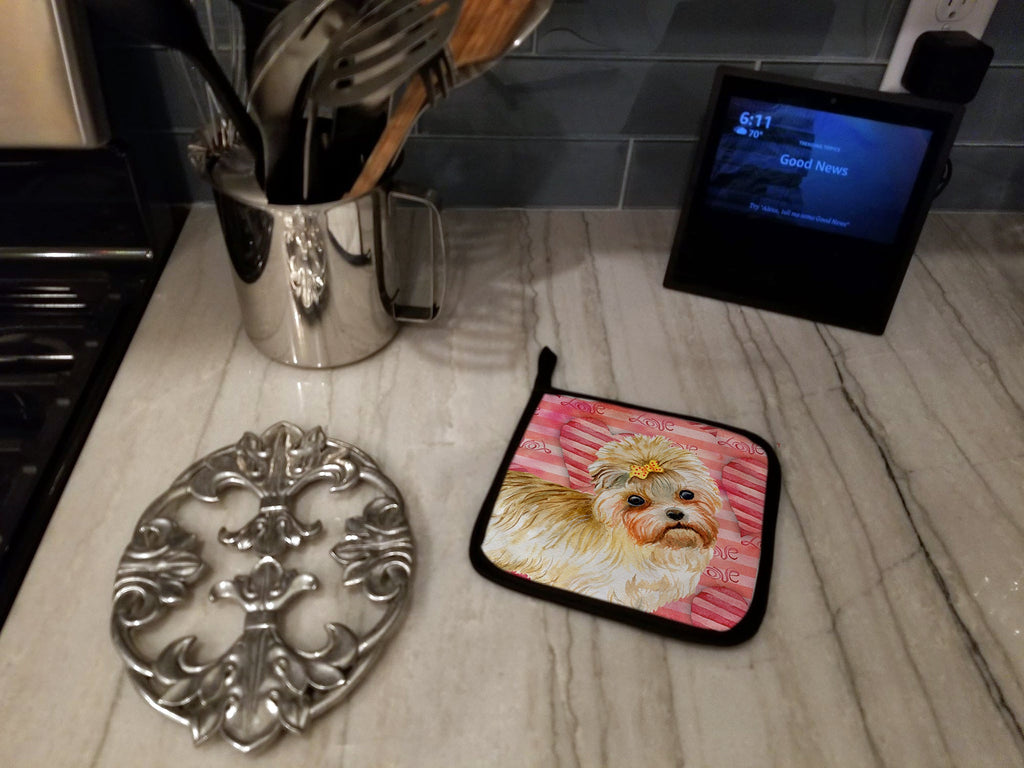 Morkie Love Pot Holder Set of 2 Heat Resistant Quilted Hot Pads 7.5 x 7.5 Inch, Insulated Kitchen Trivets for Cooking & Baking
