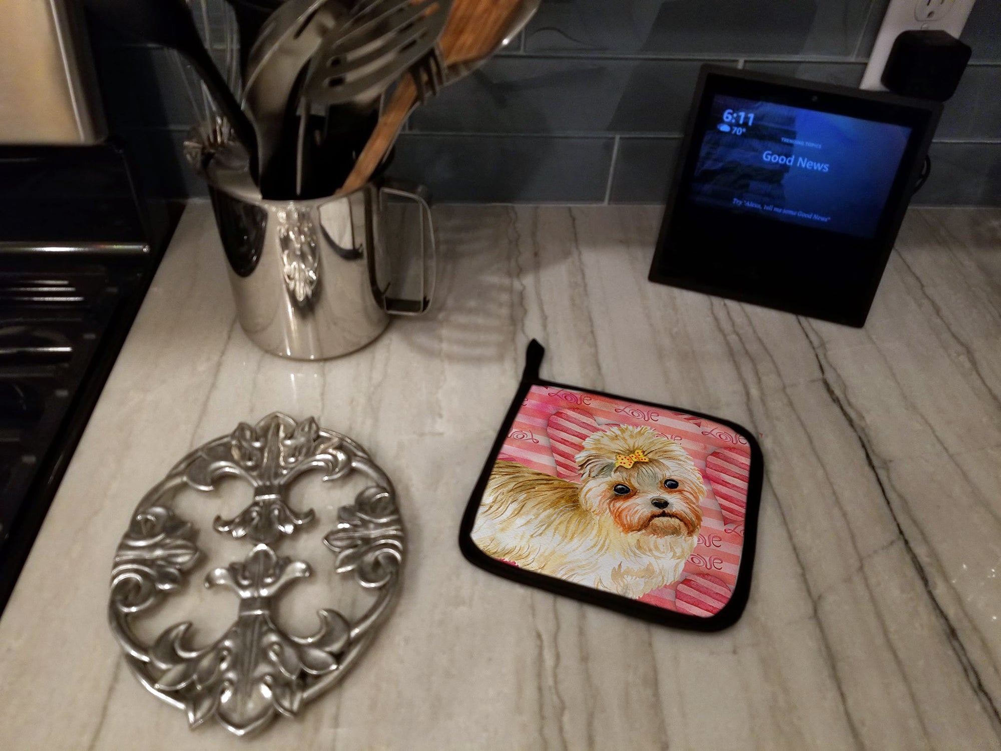 Morkie Love Pot Holder Set of 2 Heat Resistant Quilted Hot Pads 7.5 x 7.5 Inch, Insulated Kitchen Trivets for Cooking & Baking