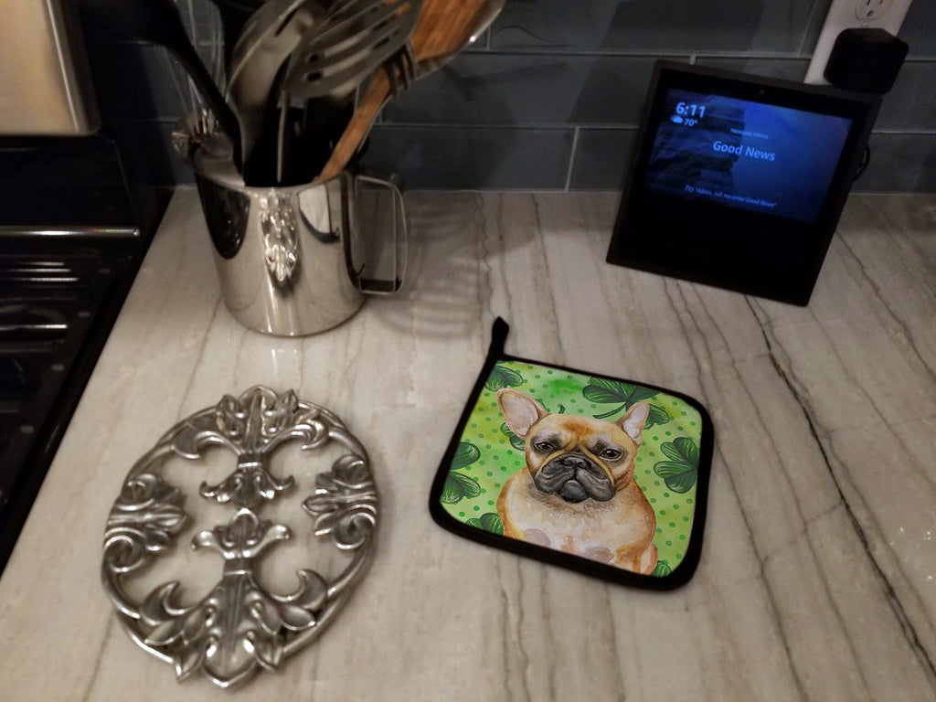 French Bulldog St Patrick's Pot Holder Set of 2 Heat Resistant Quilted Hot Pads 7.5 x 7.5 Inch, Insulated Kitchen Trivets for Cooking & Baking